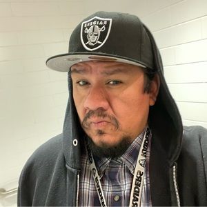 Meet your Posher, Luis